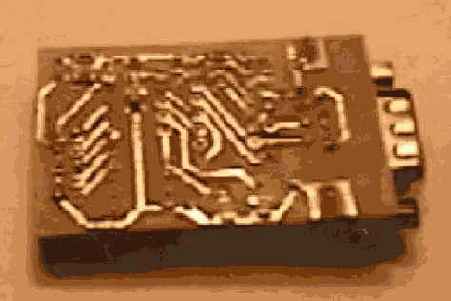  AVR . COM 